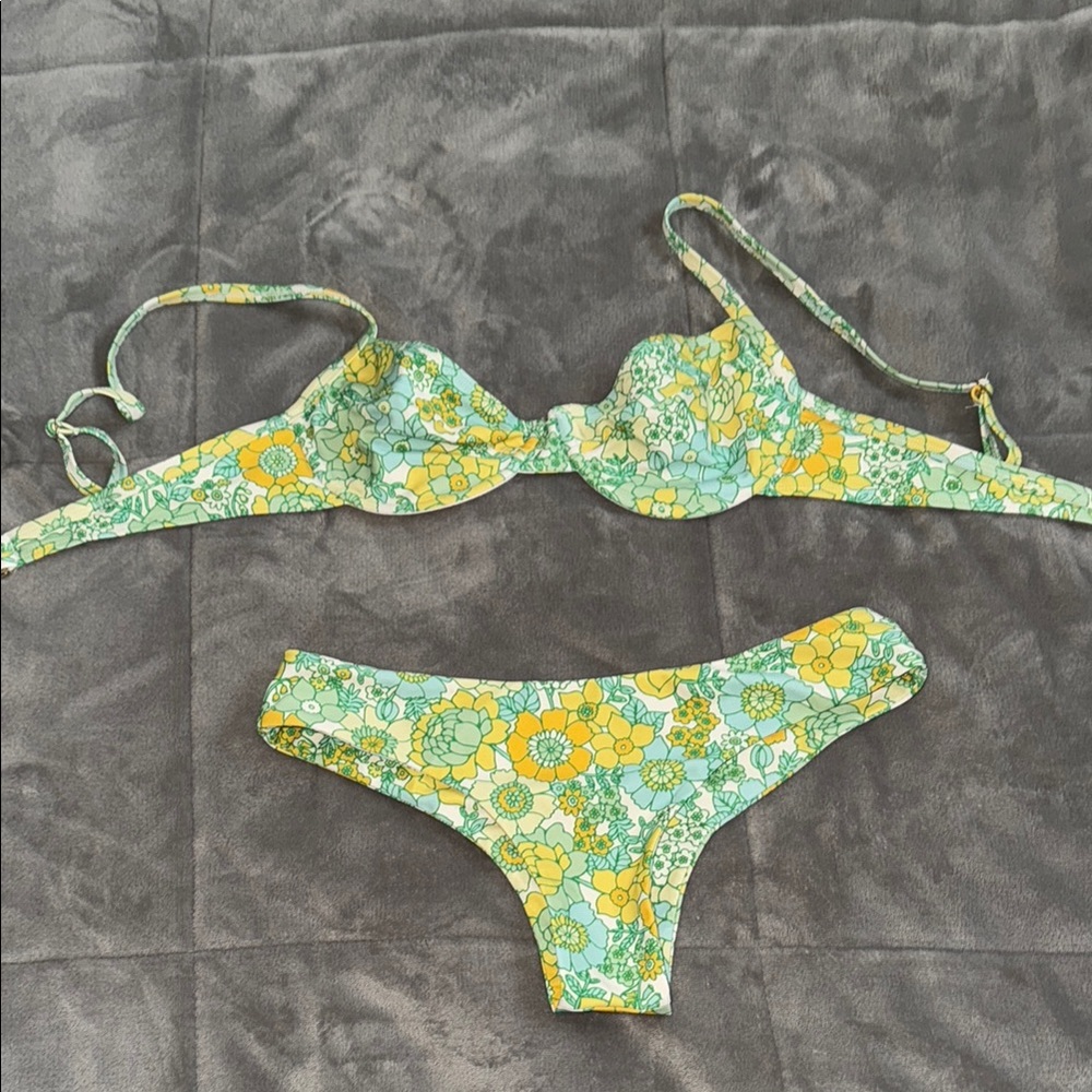 Kulani Kinis Floral Bikini Set